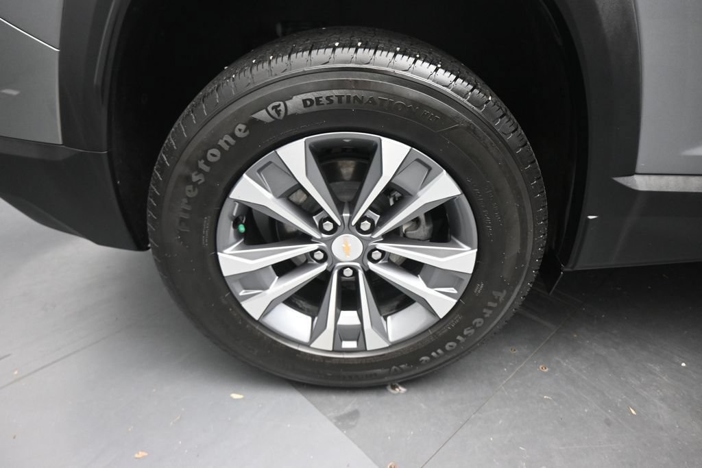 Used 2025 Chevrolet Equinox LT w/ Convenience Package II FWD image 23
