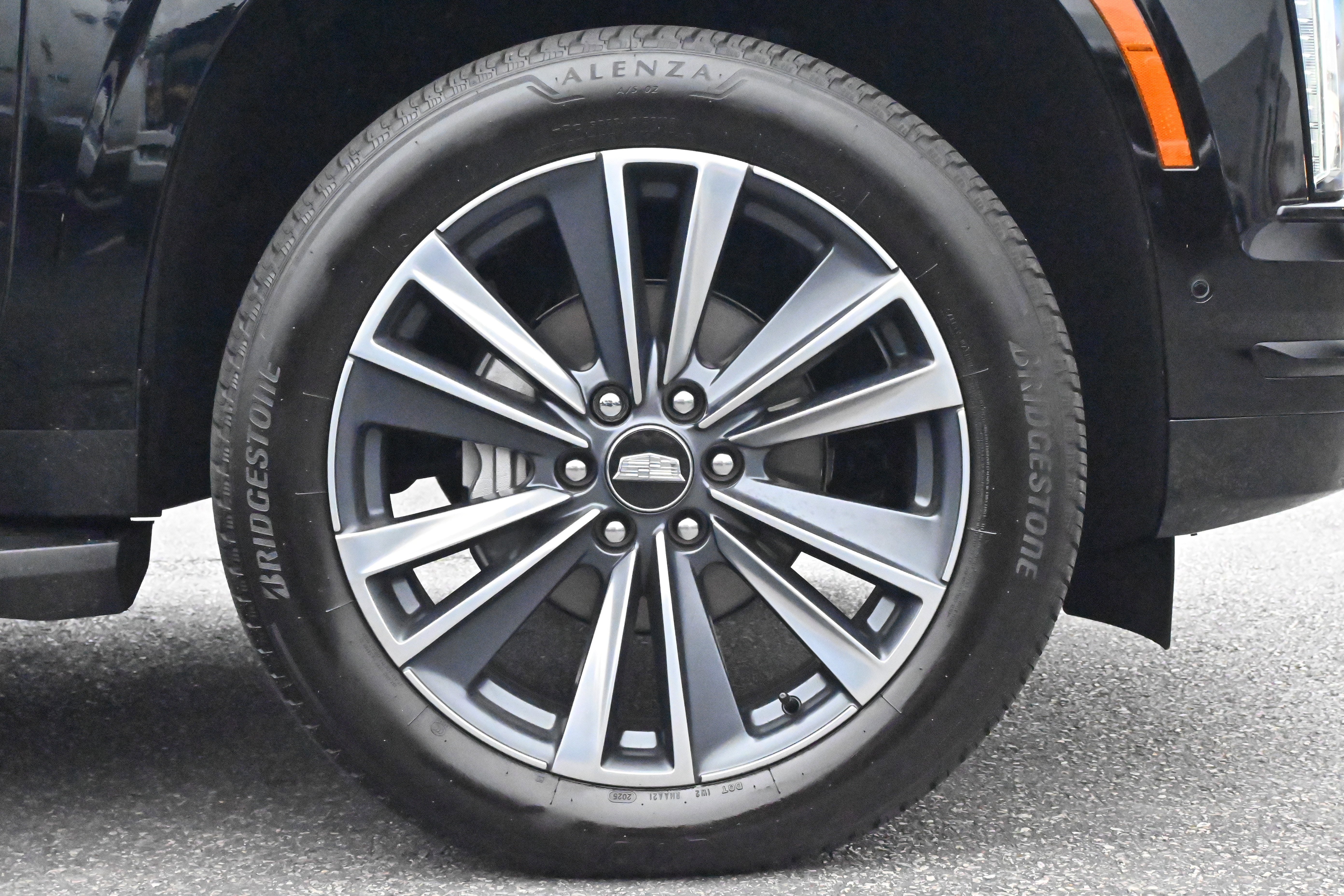 Used 2025 Cadillac Escalade ESV Sport image 26