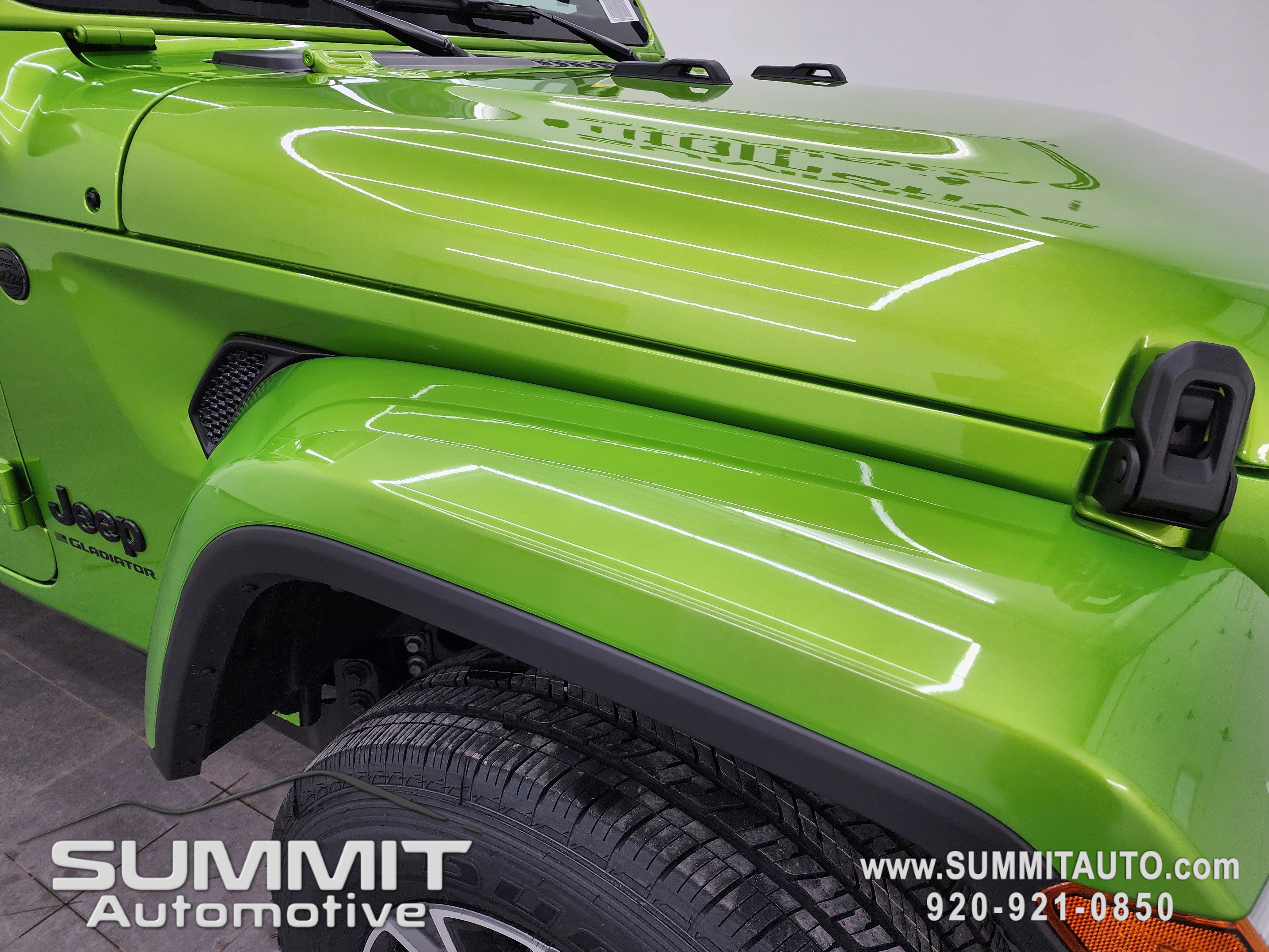 New 2026 Jeep Gladiator Sahara image 23