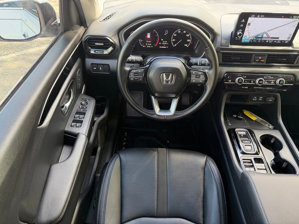 Certified 2025 Honda Pilot Touring image 16