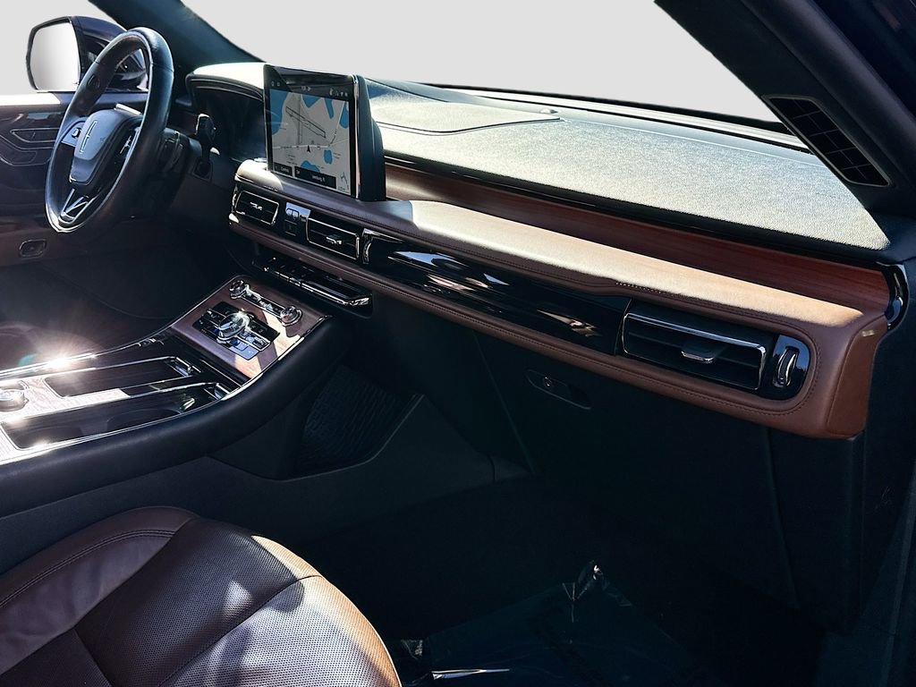 Used 2021 Lincoln Aviator Reserve w/ Elements Package Plus image 33