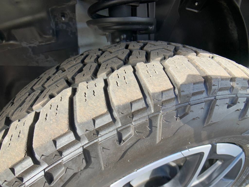 Used 2024 Jeep Compass Trailhawk image 30