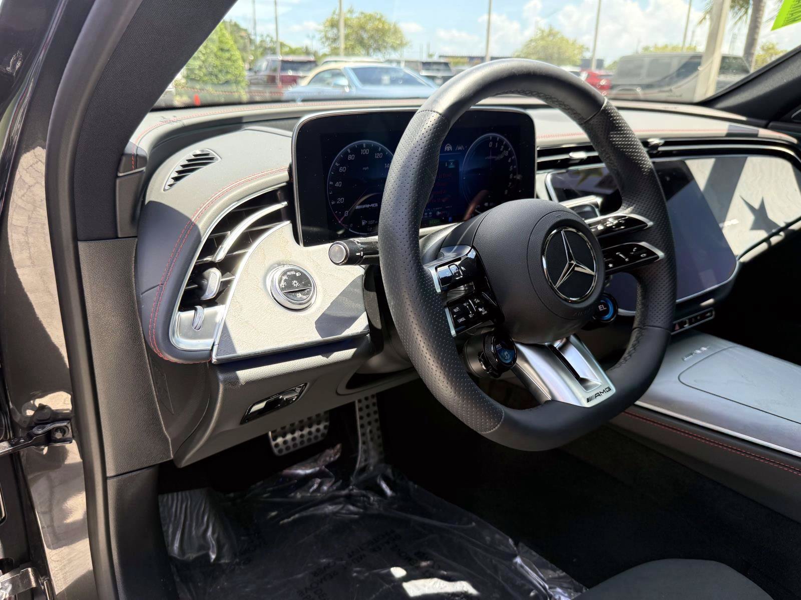 Certified 2026 Mercedes-Benz E 53 AMG e 4MATIC Sedan image 19