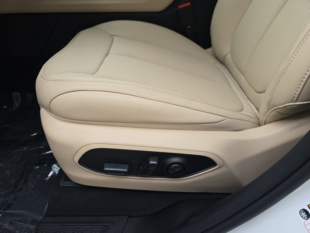 New 2026 Jeep Grand Cherokee Limited image 30