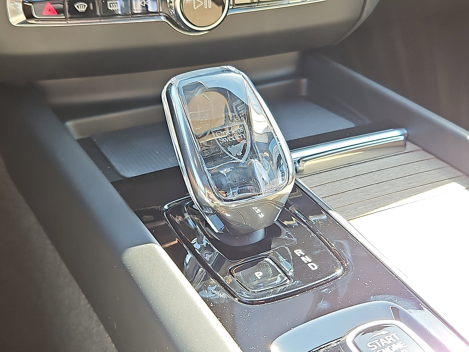 New 2026 Volvo XC60 B5 Plus w/ Protection Package Premier image 12