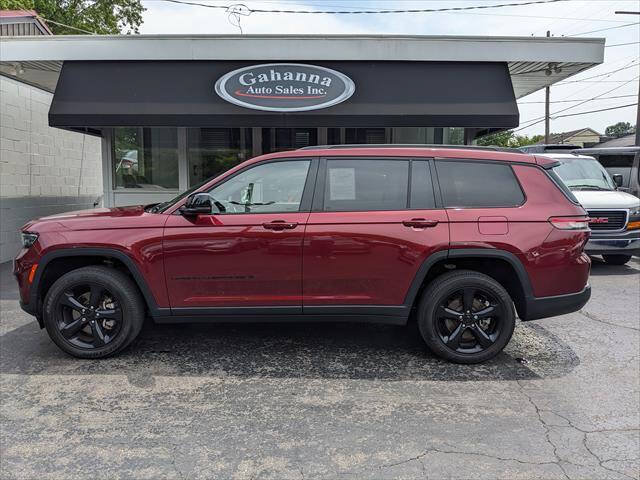 Used 2023 Jeep Grand Cherokee L Laredo AWD/4WD image 2