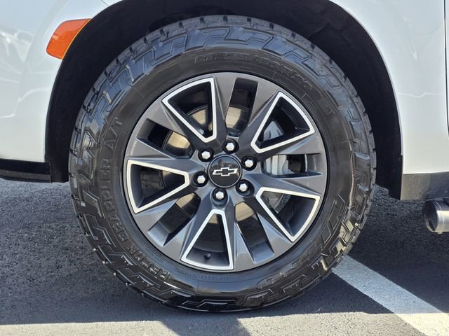 Used 2024 Chevrolet Tahoe Z71 w/ Z71 Off-Road Package AWD/4WD image 34