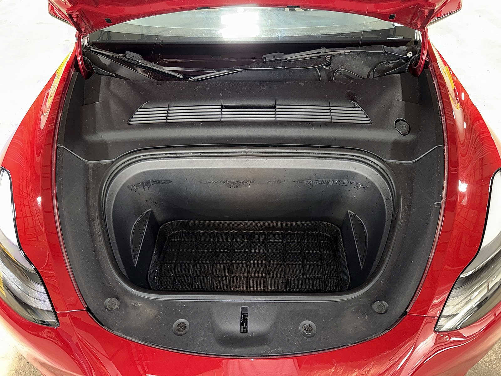 Used 2023 Tesla Model Y Long Range image 12