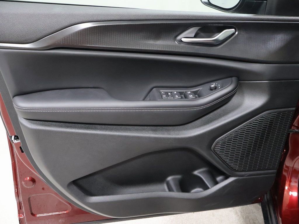 New 2025 Jeep Grand Cherokee L Laredo w/ Luxury Tech Group I image 10