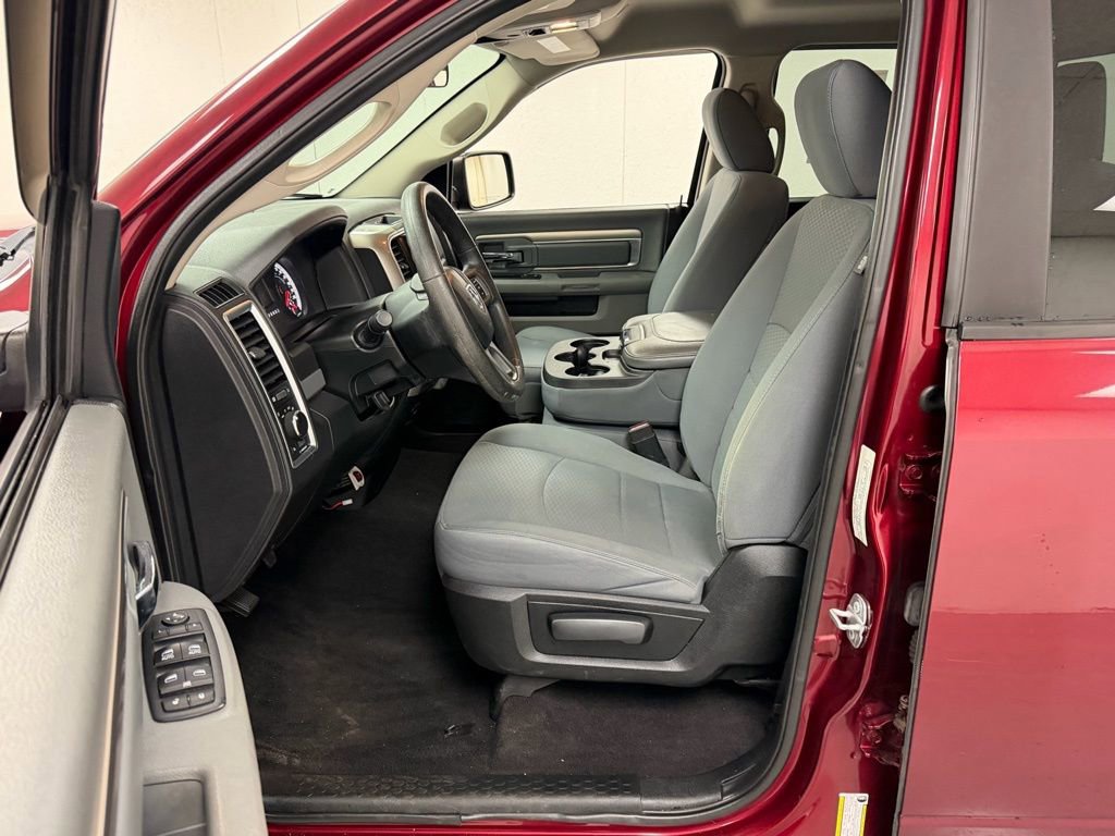 Used 2017 RAM 1500 Classic SLT image 17