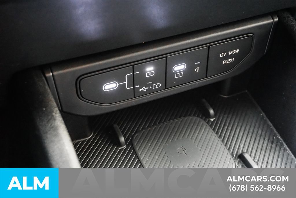 Used 2025 Kia K4 EX image 40