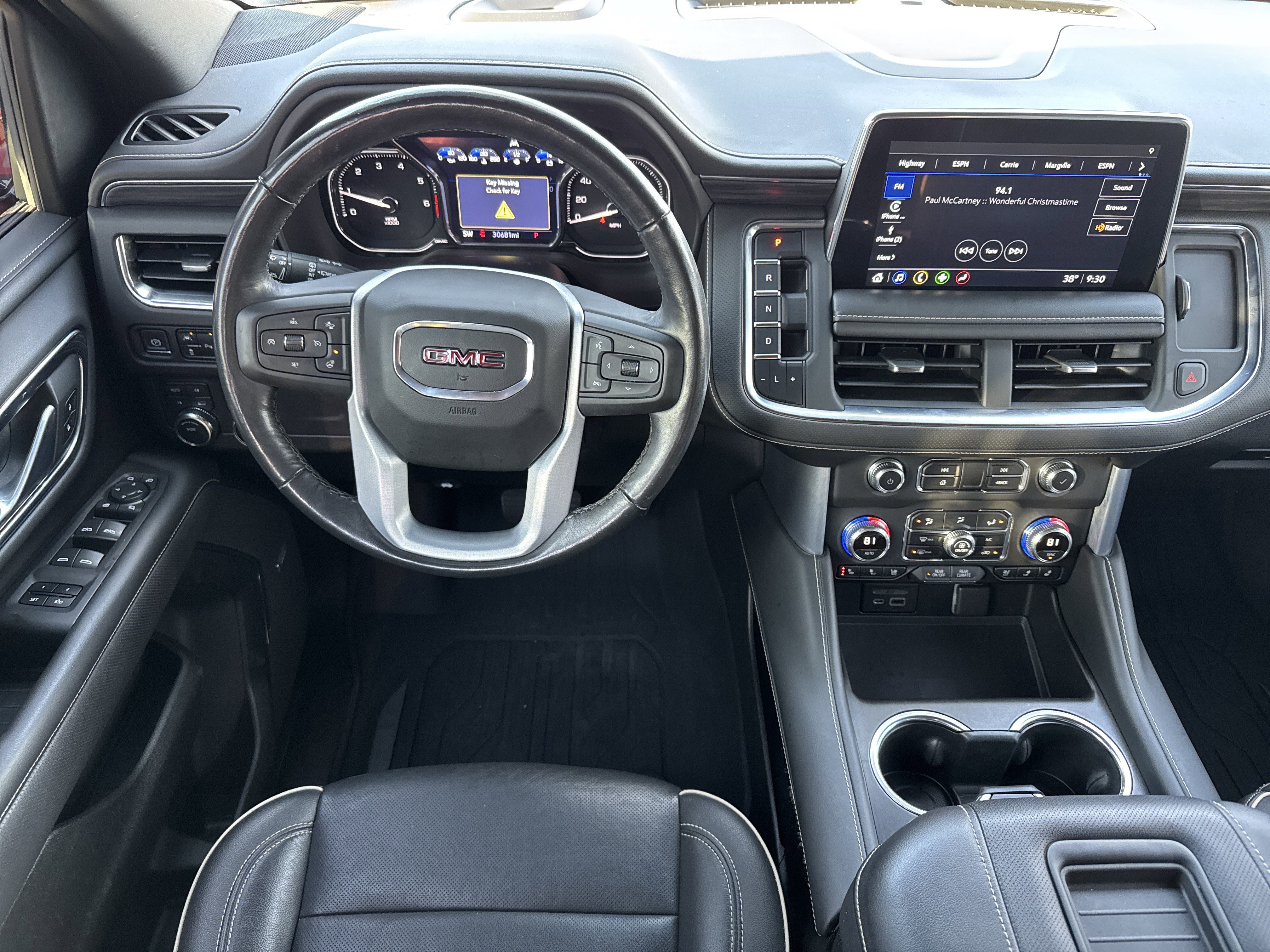 Used 2021 GMC Yukon SLT w/ SLT Premium Package image 18
