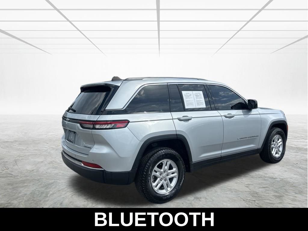 Used 2023 Jeep Grand Cherokee Laredo w/ Luxury Tech Group I image 5