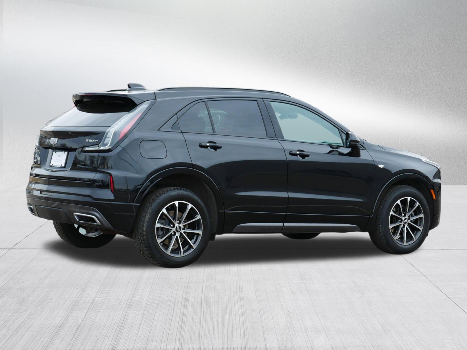 Used 2024 Cadillac XT4 Sport image 7