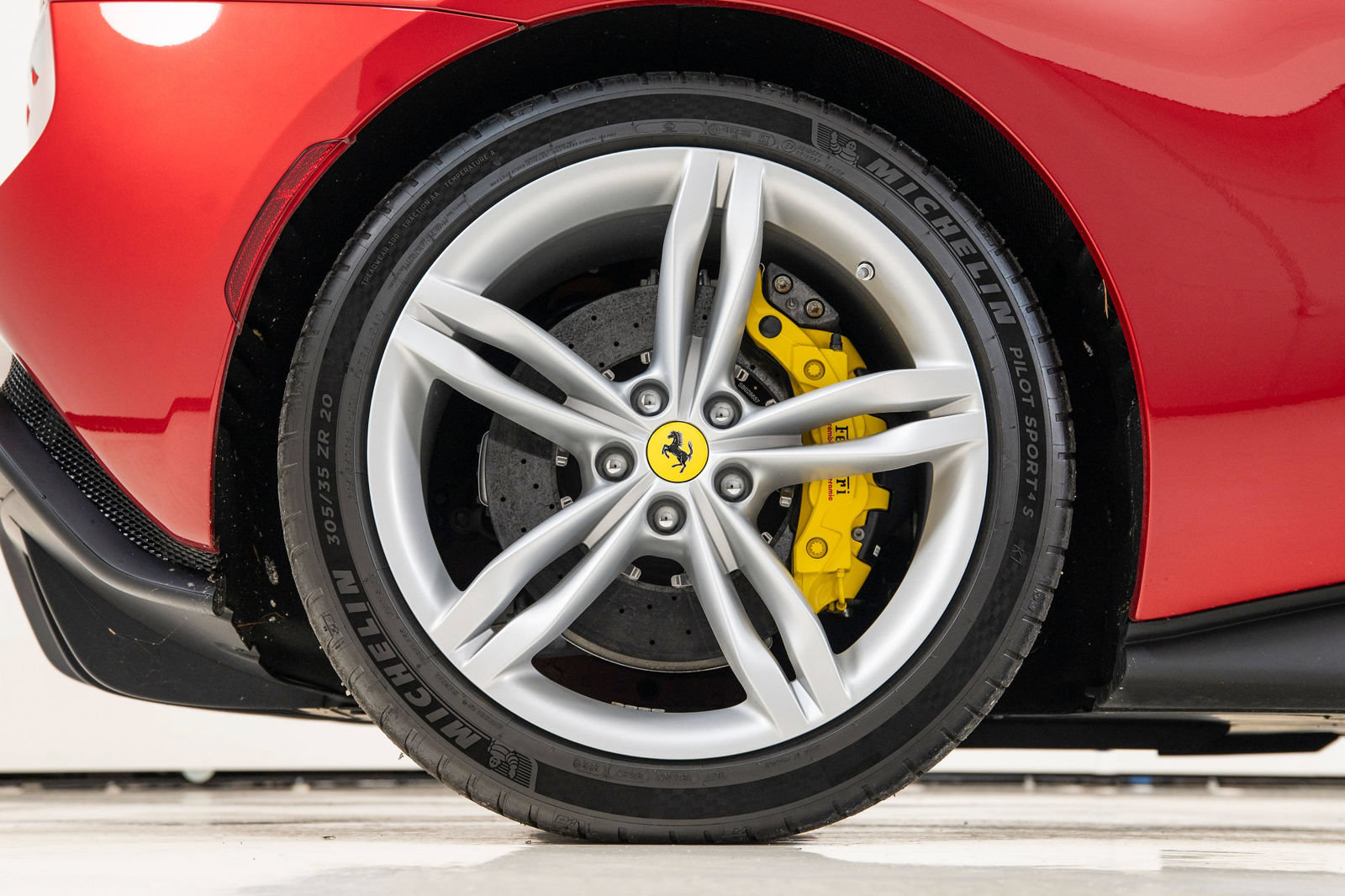 Certified 2025 Ferrari 296 GTB RWD image 19
