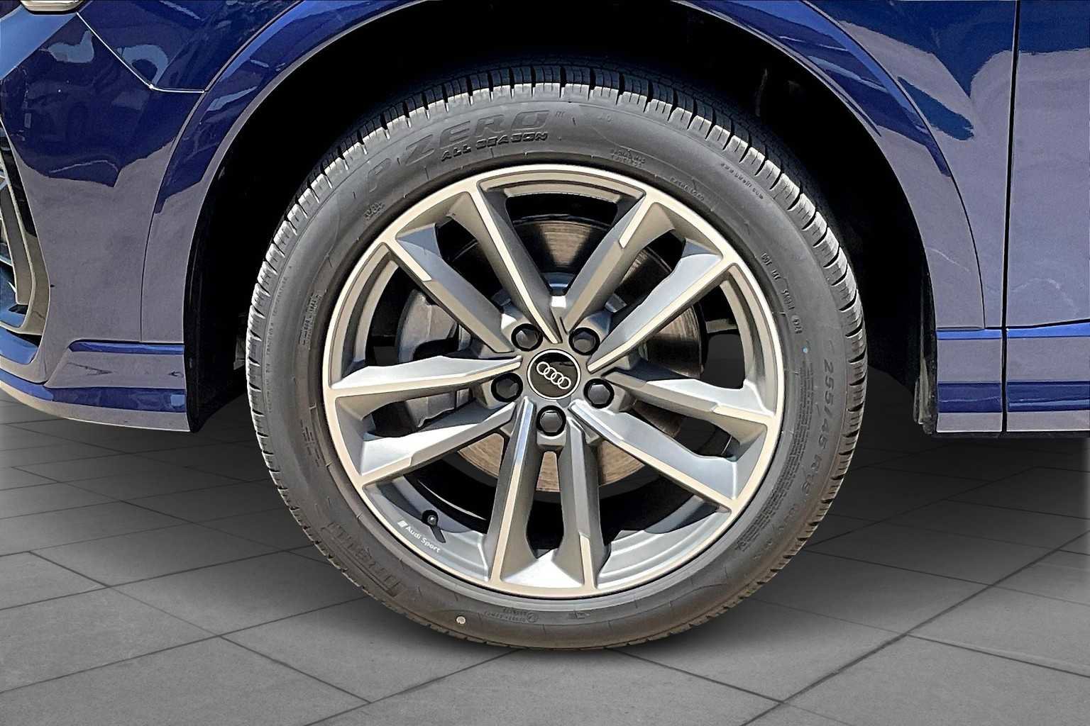 New 2025 Audi Q3 2.0T Premium image 11