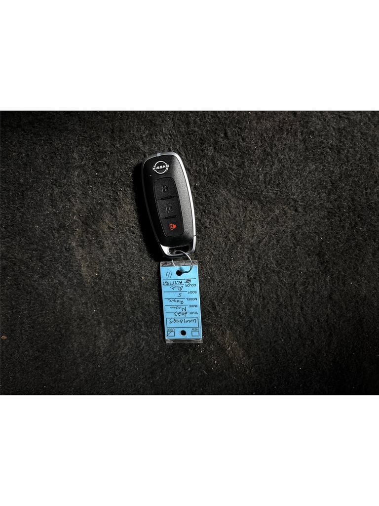 Used 2023 Nissan Rogue S AWD/4WD image 35