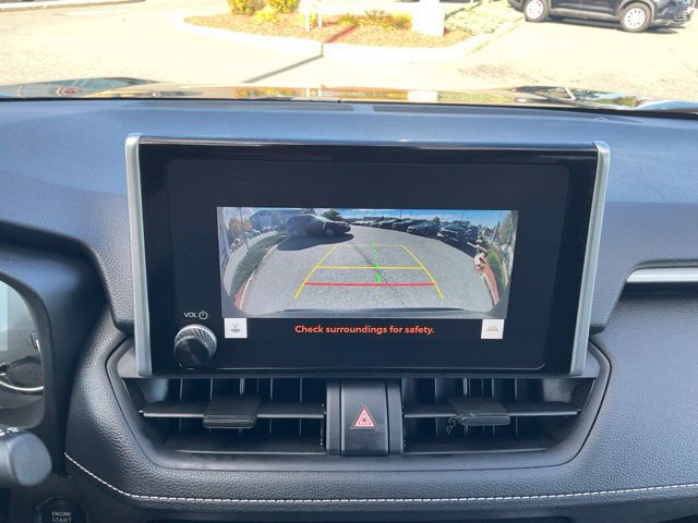 Used 2025 Toyota RAV4 XLE AWD/4WD image 19