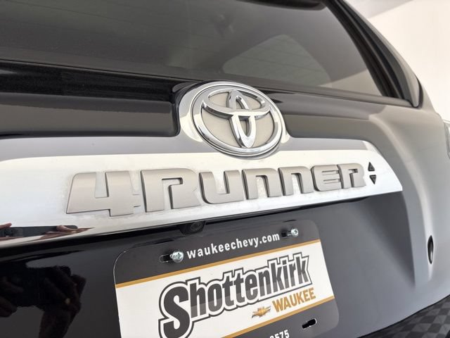 Used 2023 Toyota 4Runner Limited AWD/4WD image 48