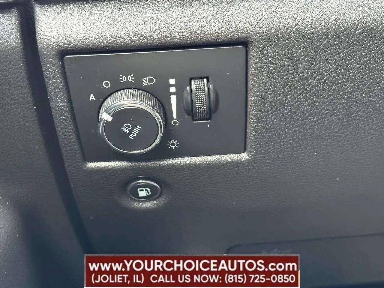 Used 2019 Jeep Grand Cherokee Limited AWD/4WD image 45