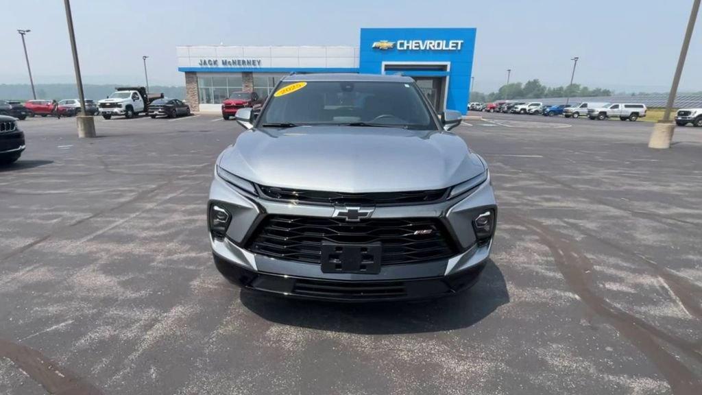 Certified 2025 Chevrolet Blazer RS w/ Driver Confidence II Package AWD/4WD image 3