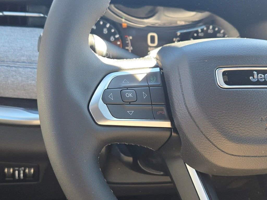 New 2026 Jeep Compass Latitude image 29