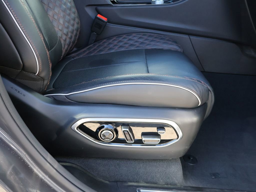 Used 2022 Jeep Grand Cherokee Summit AWD/4WD image 13
