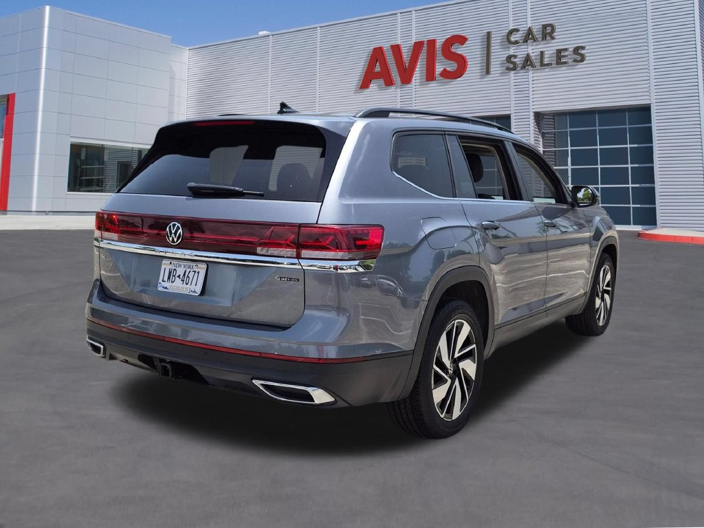 Used 2025 Volkswagen Atlas SE AWD/4WD image 6