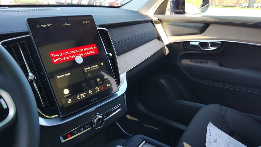 New 2026 Volvo XC90 B6 Plus image 24