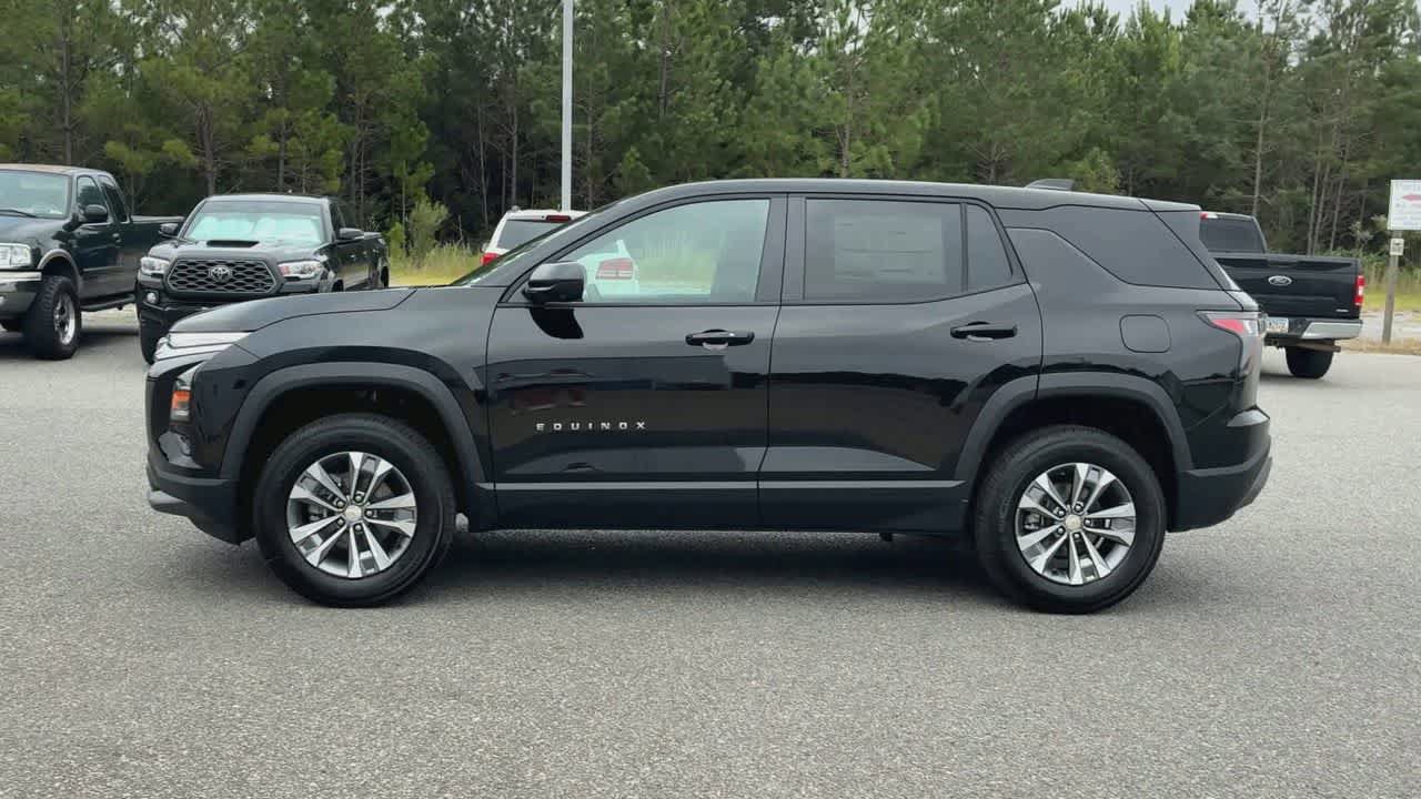 New 2027 Chevrolet Equinox LT w/ Safety and Technology Package FWD image 5