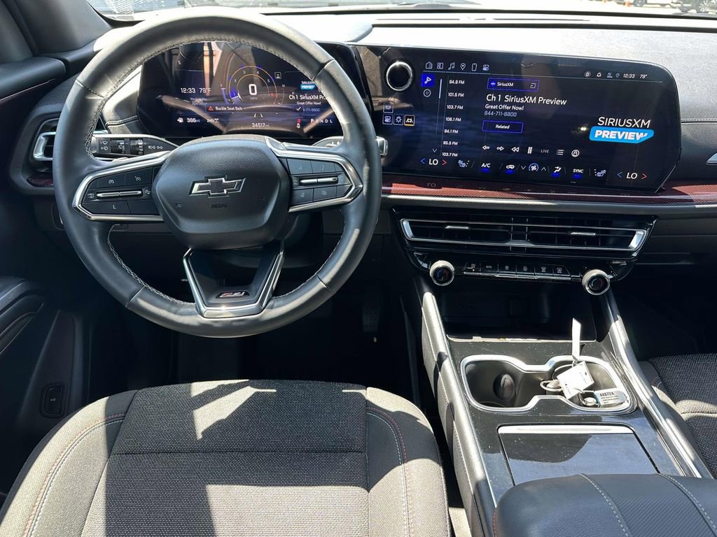 Used 2024 Chevrolet Traverse Z71 AWD/4WD image 11