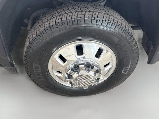 Used 2024 GMC Sierra 3500 Denali w/ Technology Package AWD/4WD image 33