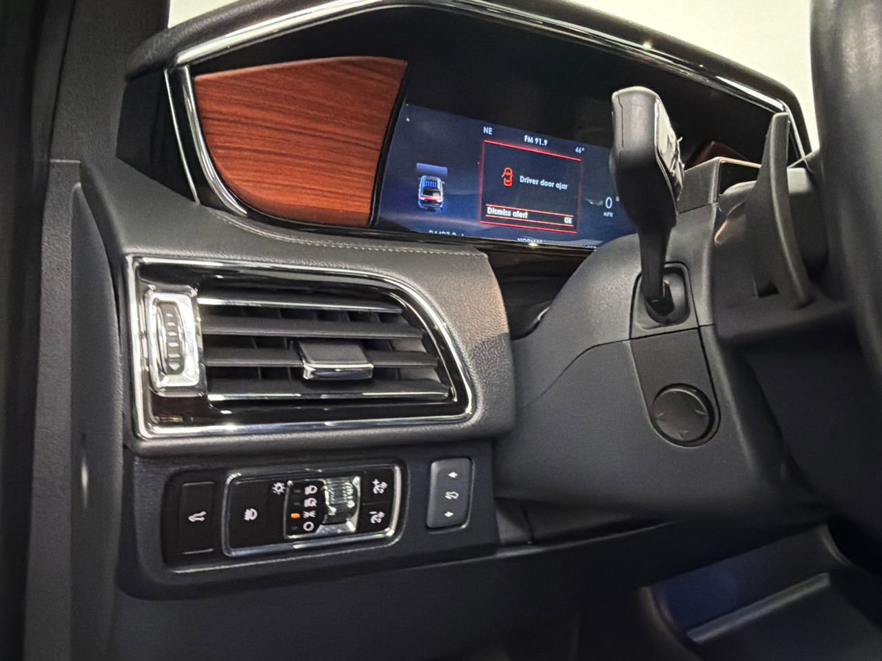 Certified 2023 Lincoln Navigator L Reserve image 38