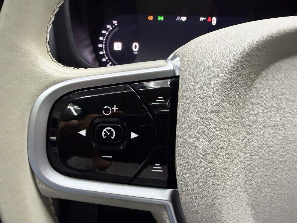 Used 2025 Volvo XC60 T8 Plus w/ Climate Package AWD/4WD image 14