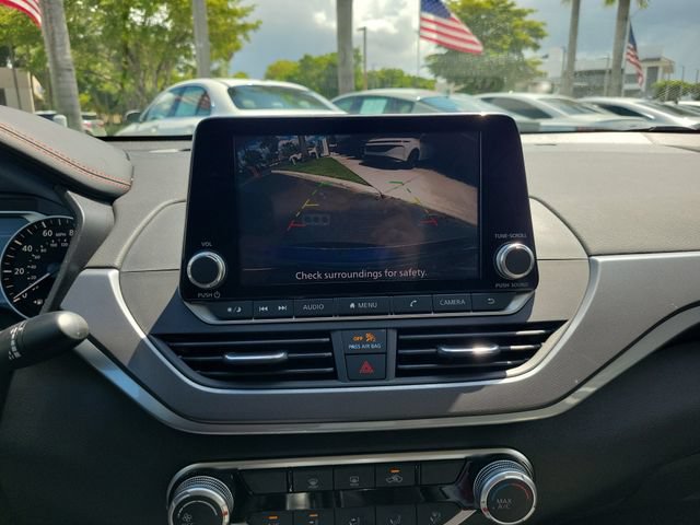 Used 2023 Nissan Altima 2.5 SR FWD image 24
