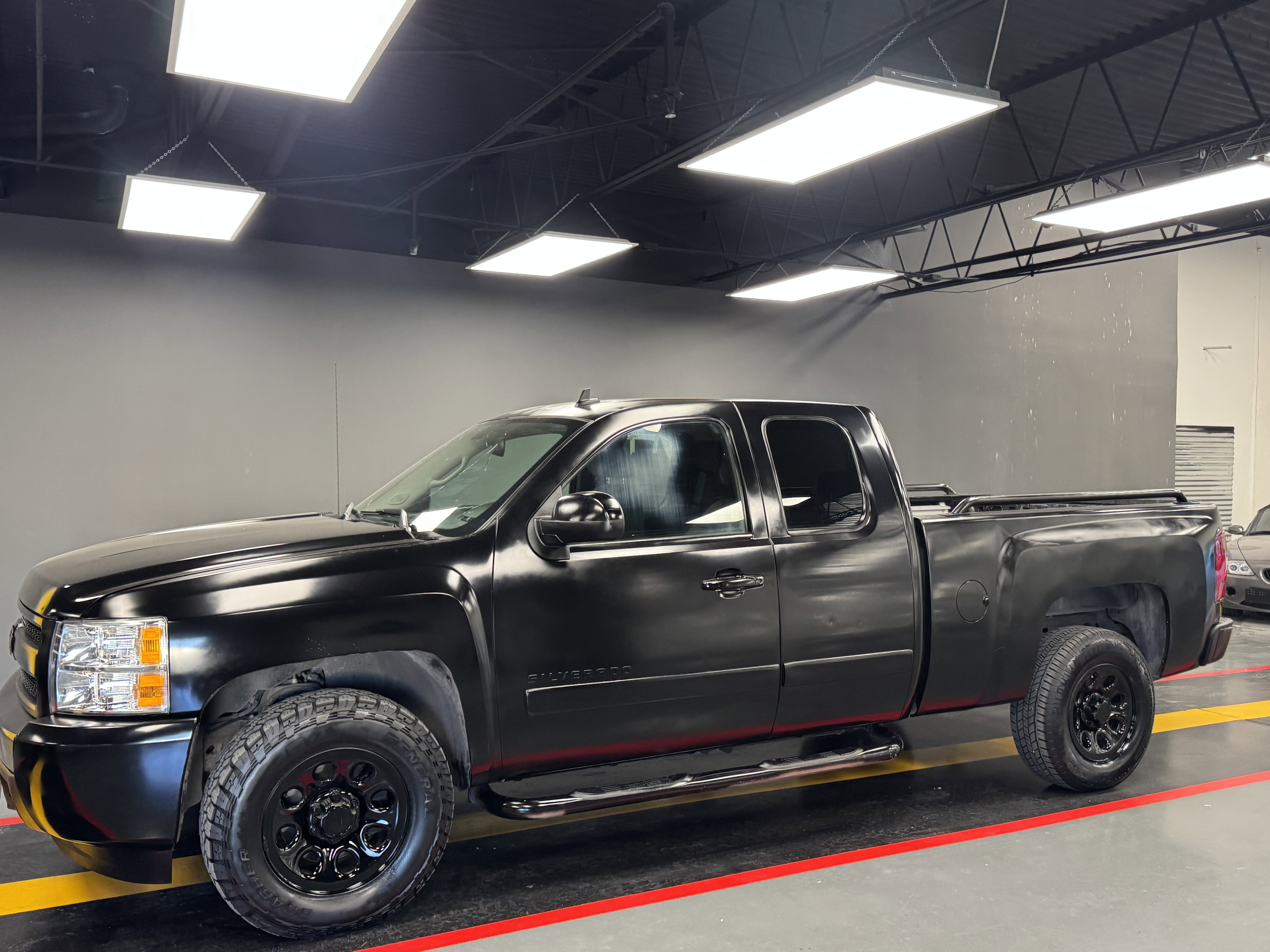 Used 2008 Chevrolet Silverado 1500 LT w/ Texas Edition RWD image 3