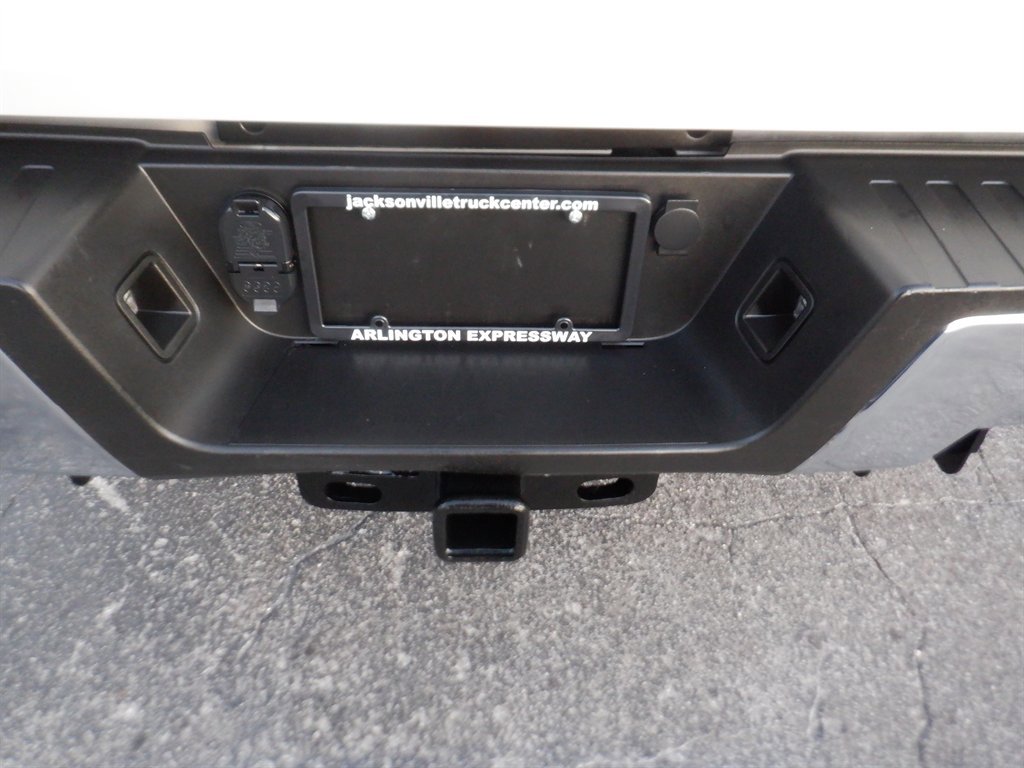 Used 2020 Ford F250 XL w/ Power Equipment Group image 5