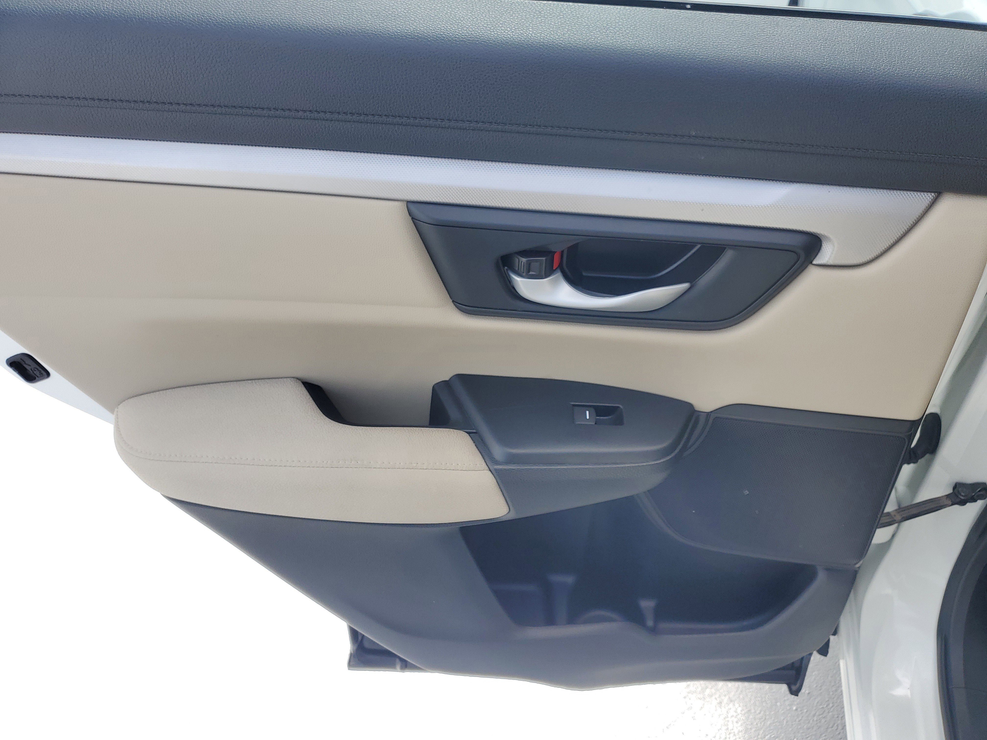 Used 2020 Honda CR-V LX image 13