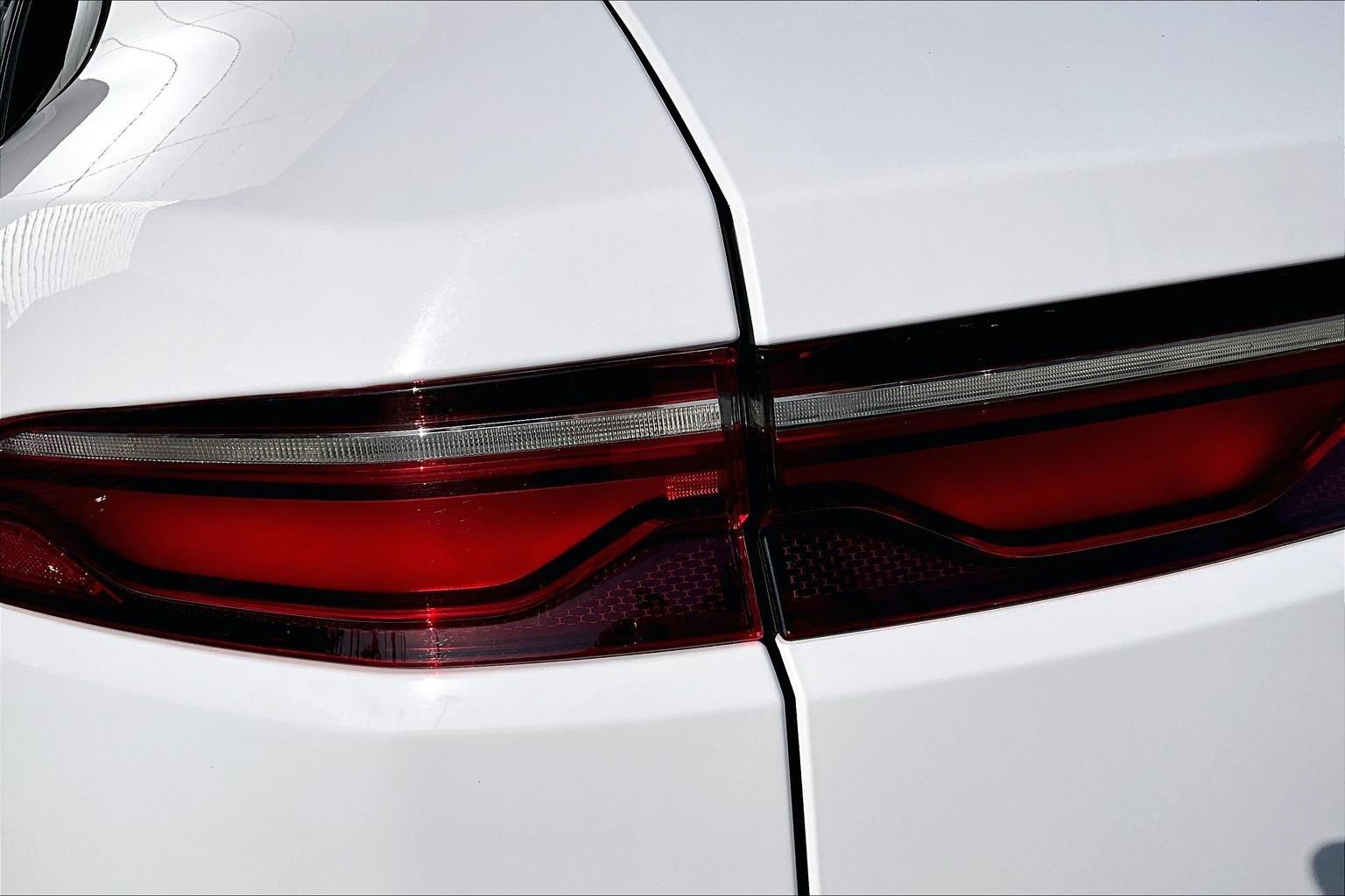 Certified 2025 Jaguar F-PACE R-Dynamic S AWD/4WD image 28
