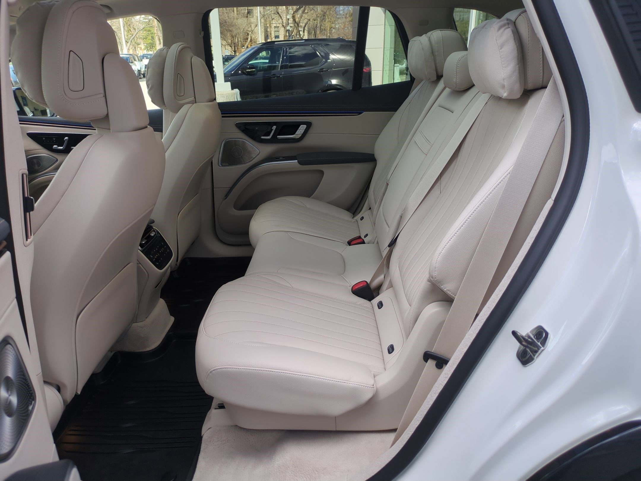 Used 2023 Mercedes-Benz EQS 450+ 4MATIC SUV image 27