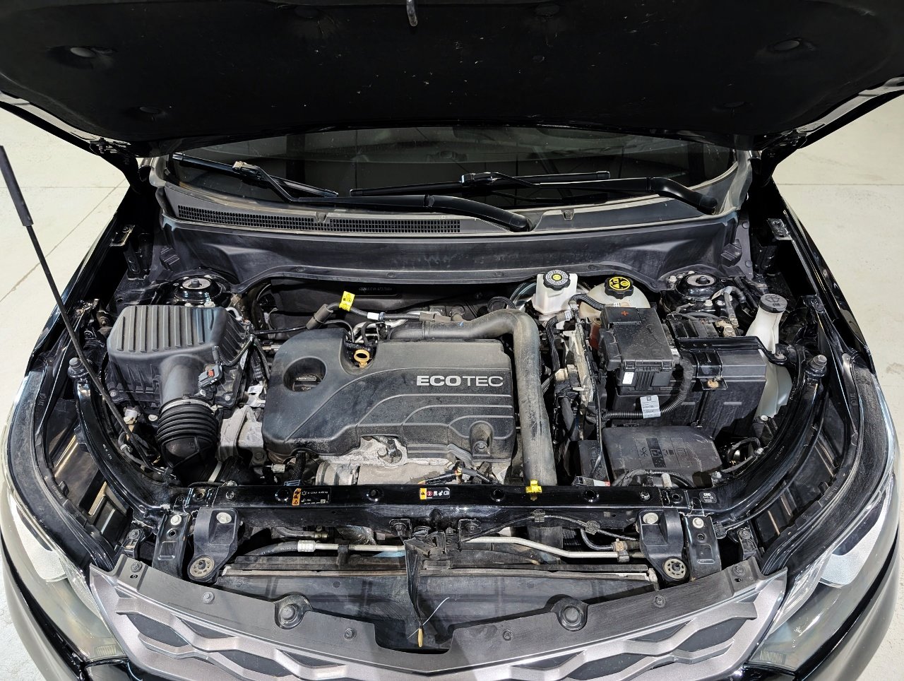 Used 2020 Chevrolet Equinox LS image 48