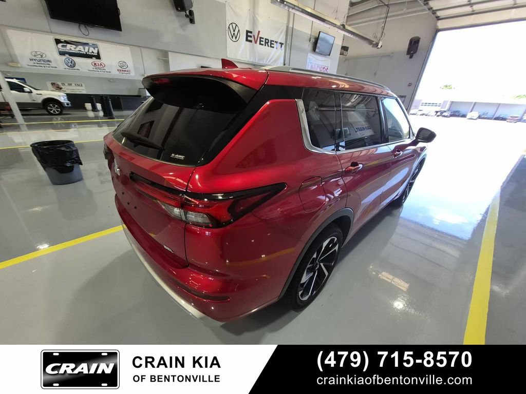 Used 2023 Mitsubishi Outlander SEL AWD/4WD image 10