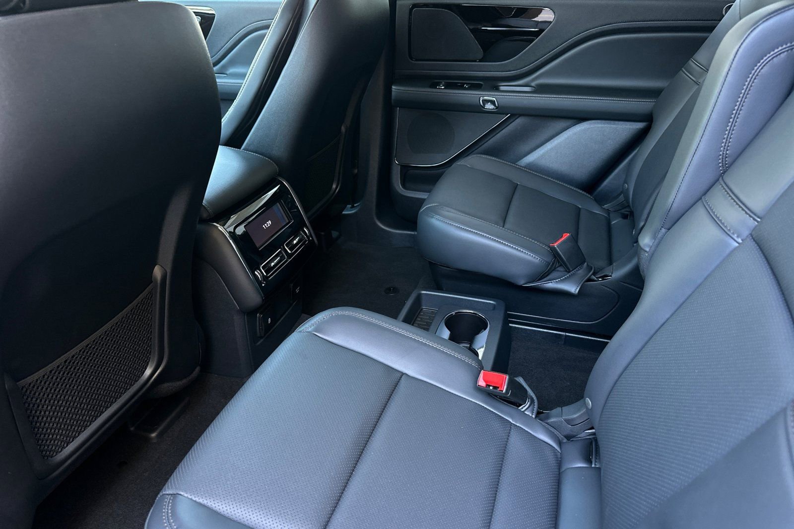 New 2026 Lincoln Aviator 2WD image 11