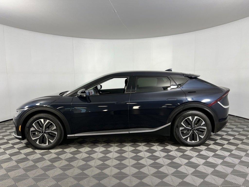 Used 2024 Kia EV6 Light image 10