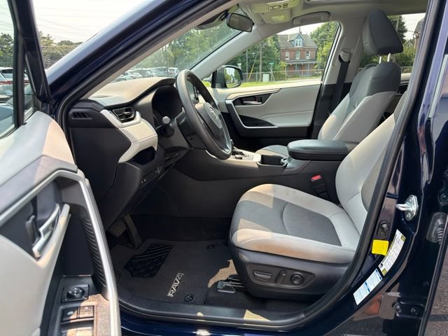 Used 2022 Toyota RAV4 XLE w/ Convenience Package AWD/4WD image 13