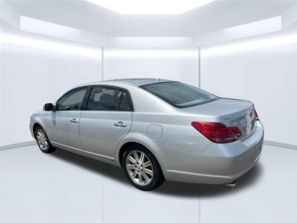 Used 2009 Toyota Avalon Limited FWD image 3