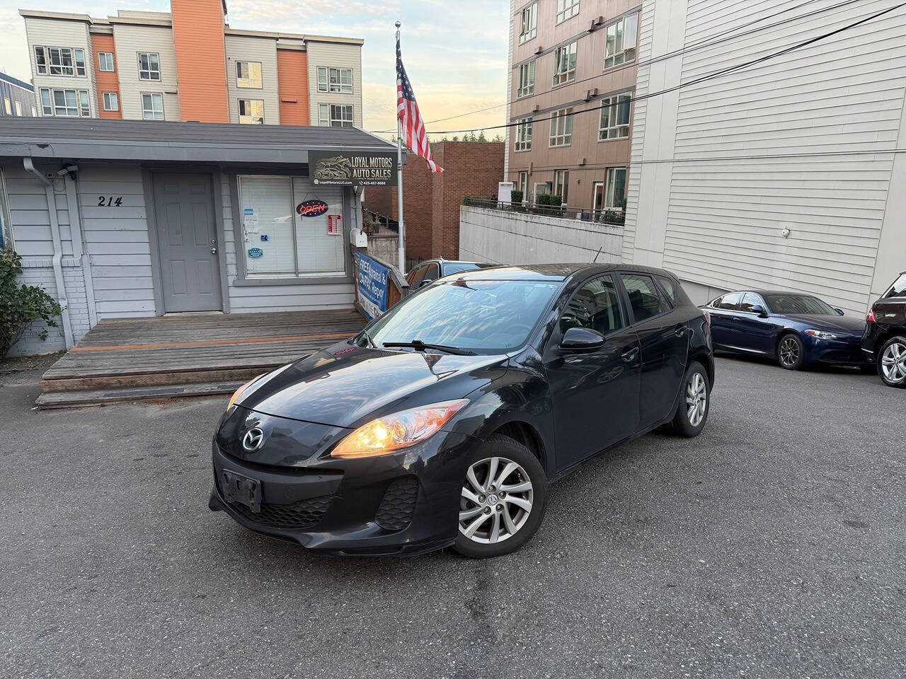 Used 2012 MAZDA MAZDA3 i Grand Touring FWD image 3
