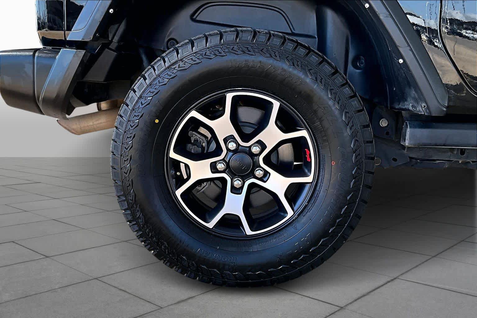 Used 2022 Jeep Wrangler Rubicon w/ LED Lighting Group AWD/4WD image 10