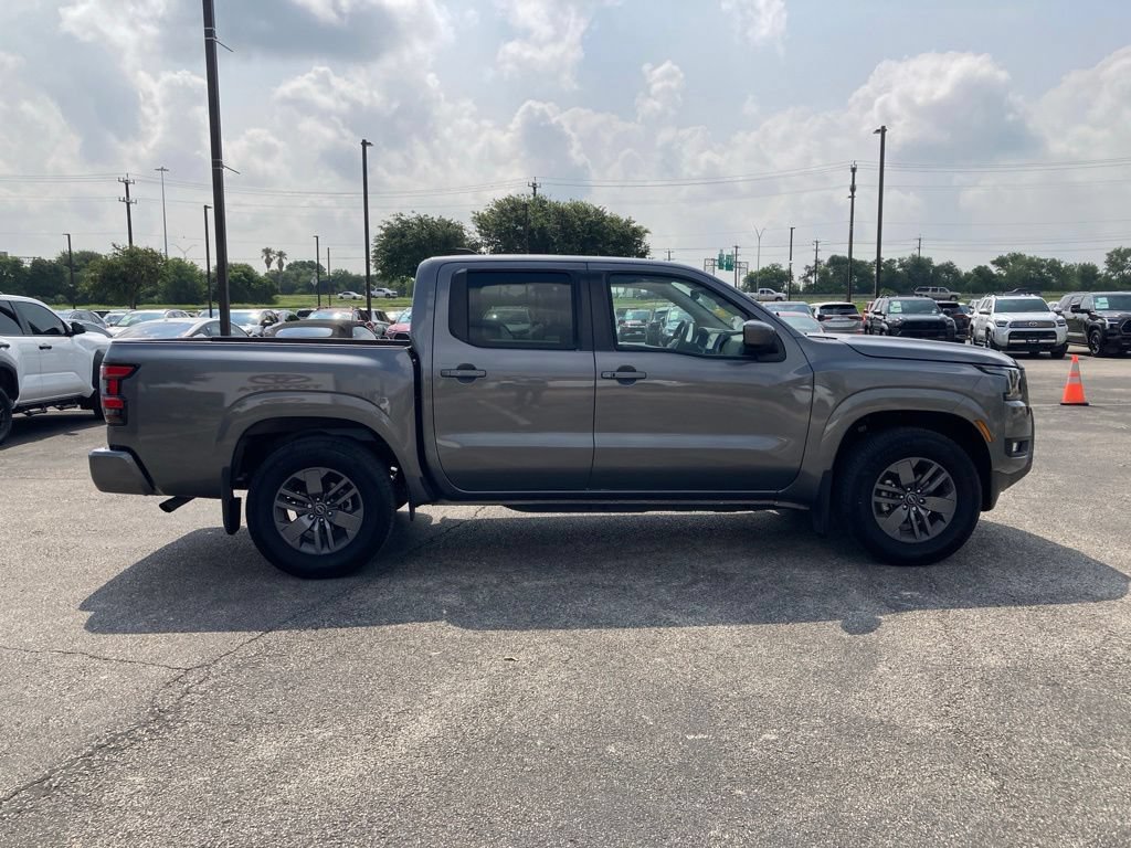 Used 2025 Nissan Frontier SV w/ SV Convenience Package RWD image 4
