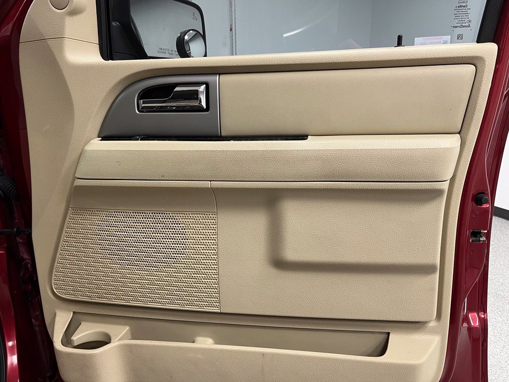 Used 2016 Ford Expedition EL Limited w/ Equipment Group 301A AWD/4WD image 55